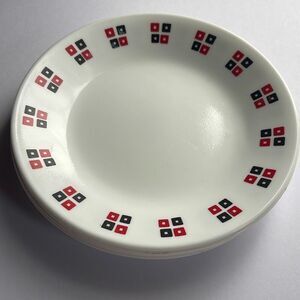 Vintage Corelle set of 5 “ Uptown” pattern 7” small plates.